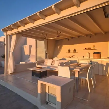 Sunset View Santorini With Outdoor Jacuzzi Fira (Santorini)